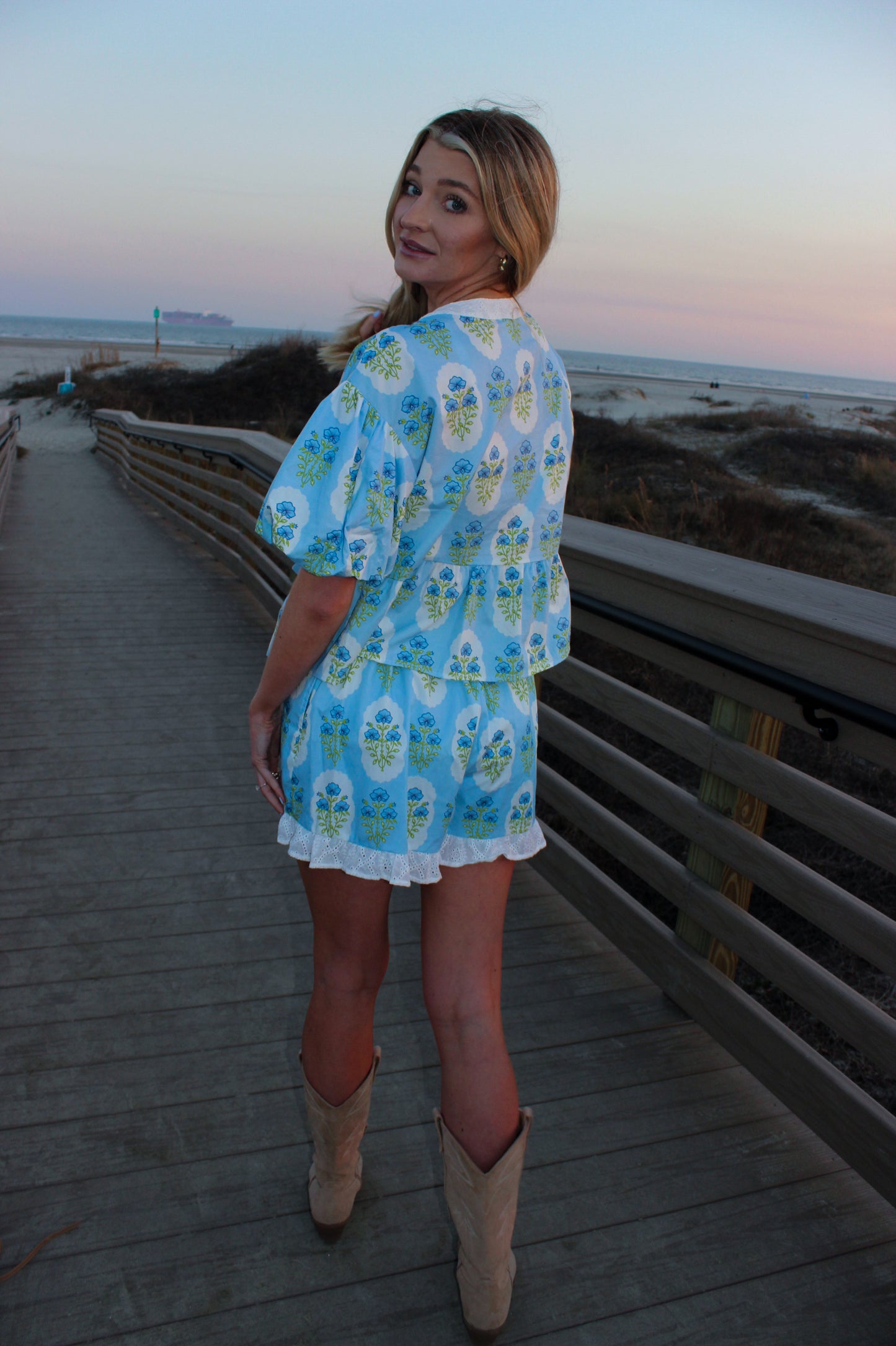 Darling Bubble Sleeve- TOP