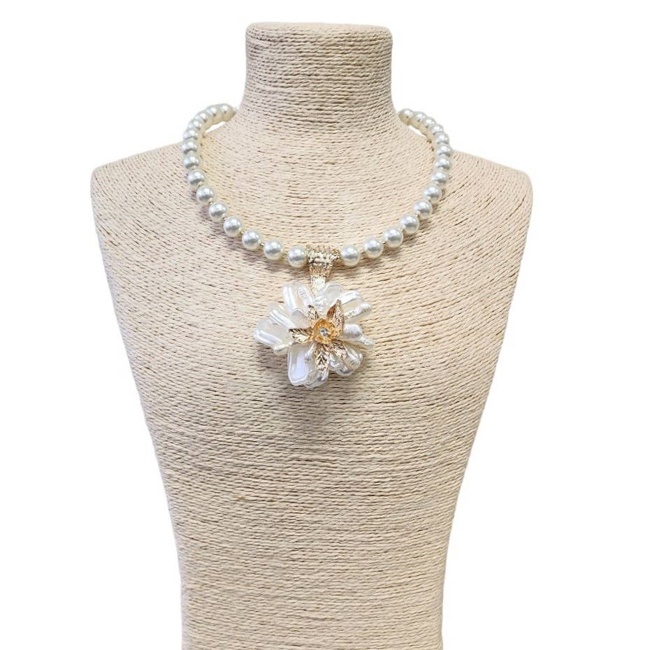 Pearl Bloom Necklace